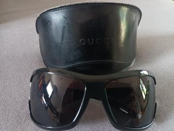 zonnebril merk Gucci beschikbaar voor biedingen