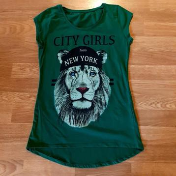 tshirt beschikbaar voor biedingen