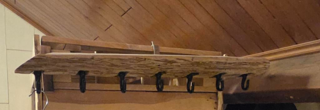 Kapstok van eiken hout, Ophalen, Hout