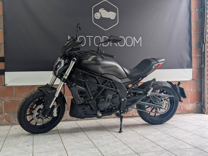 Benelli 502C, Motoren, Motoren | Benelli, Bedrijf, Naked bike, 12 t/m 35 kW, 2 cilinders, Ophalen