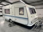 Adria Altea 502 DT + AIRCO, Caravans en Kamperen, Caravans, Stapelbed, Bedrijf, Treinzit, 750 - 1000 kg