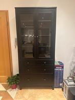 Vitrine IKEA, brun foncé, Huis en Inrichting, Kasten | Vitrinekasten, Ophalen, Zo goed als nieuw