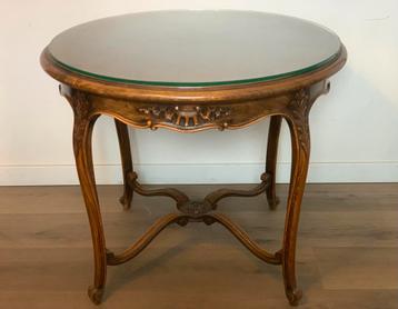 Houten salontafel beschikbaar voor biedingen