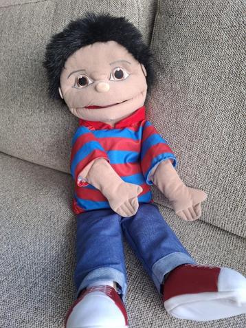 Handpop Jongen met bril The Puppet company beschikbaar voor biedingen