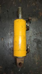 Petit piston hydraulique (2) disponible, Enlèvement