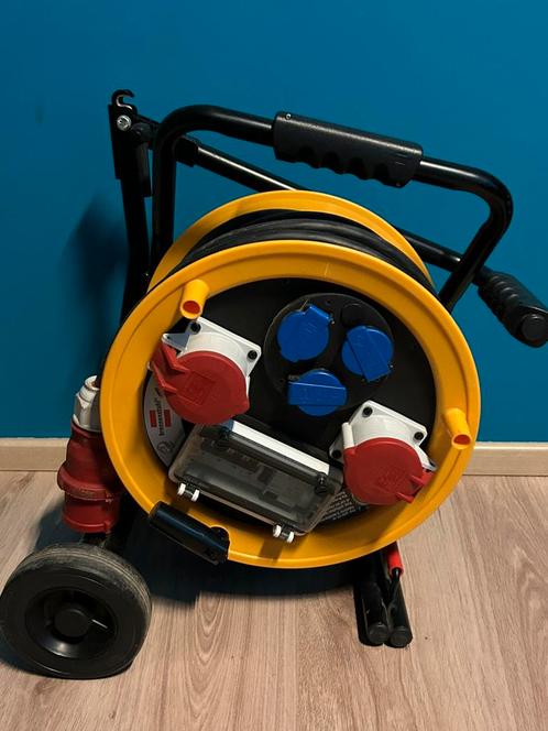 Brennenstuhl kabelhaspel, Doe-het-zelf en Bouw, Elektriciteit en Kabels, Ophalen