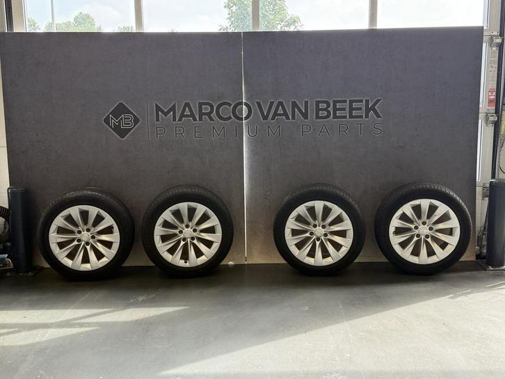 20 Inch zomer wielen set voor een Tesla Model X, Auto-onderdelen, Banden en Velgen, Banden en Velgen, Personenwagen, Gebruikt