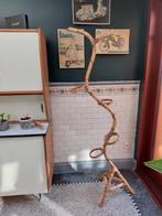 Vintage bamboe/rotan plantenhouder, stijl Rohé, 179 cm hoog., Tuin en Terras, Bloembakken en Plantenbakken, Overige materialen