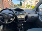 Toyota yaris 1.3 benzine airco 0485905657, Auto's, Toyota, Voorwielaandrijving, 4 cilinders, Beige, Bedrijf