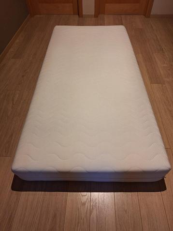Matras 100x200x22 beschikbaar voor biedingen