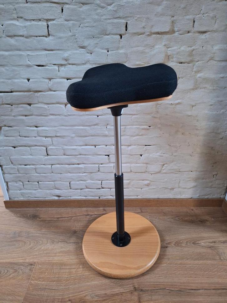 Varier Move – Stokke | Scandinavisch design met beweging, Huis en Inrichting, Bureaustoelen, Ophalen