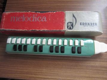 Vintage 1960 groene Hohner-Melodica Sopraan + koffer Duitsl. beschikbaar voor biedingen