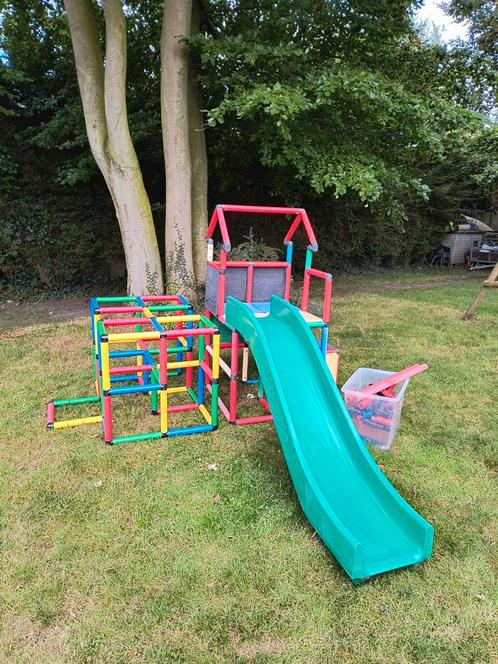Quadro klimrek en huisje met glijbaan, Kinderen en Baby's, Speelgoed | Buiten | Speeltoestellen, Glijbaan, Ophalen