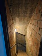 Cage d'escalier à faire en osb ou plafonner region Mettet, Enlèvement