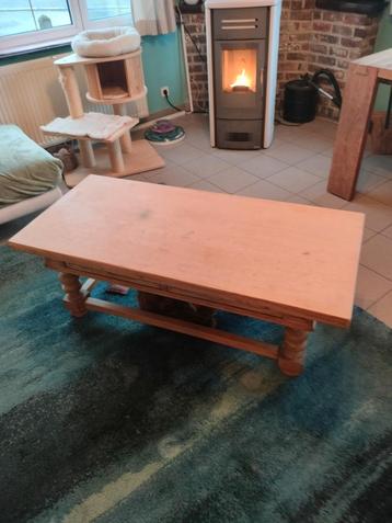 Salontafel beschikbaar voor biedingen