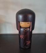 Mooie grote "Autumn Leaves" kokeshi van Usaburo, Antiek en Kunst, Verzenden