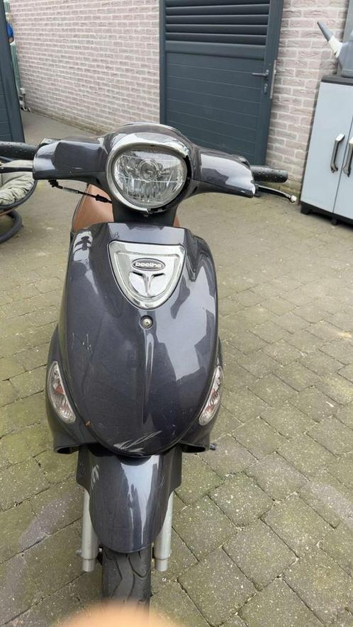 Scooter 50cc 4 takt, Fietsen en Brommers, Brommeronderdelen | Scooters, Zo goed als nieuw, Ophalen of Verzenden