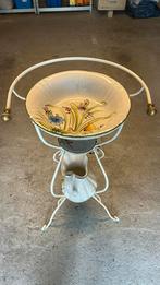 Meuble de toilette, Enlèvement