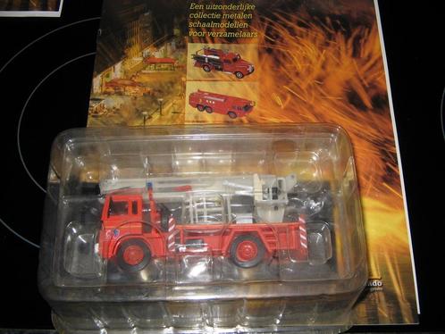 brandweerwagens met bijhorend boekje, Hobby en Vrije tijd, Modelauto's | 1:43, Nieuw, Auto, Overige merken, Ophalen of Verzenden