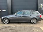 BMW 325XI Automaat in goede staat, Auto's, BMW, Automaat, Parkeersensor, Zwart, Leder