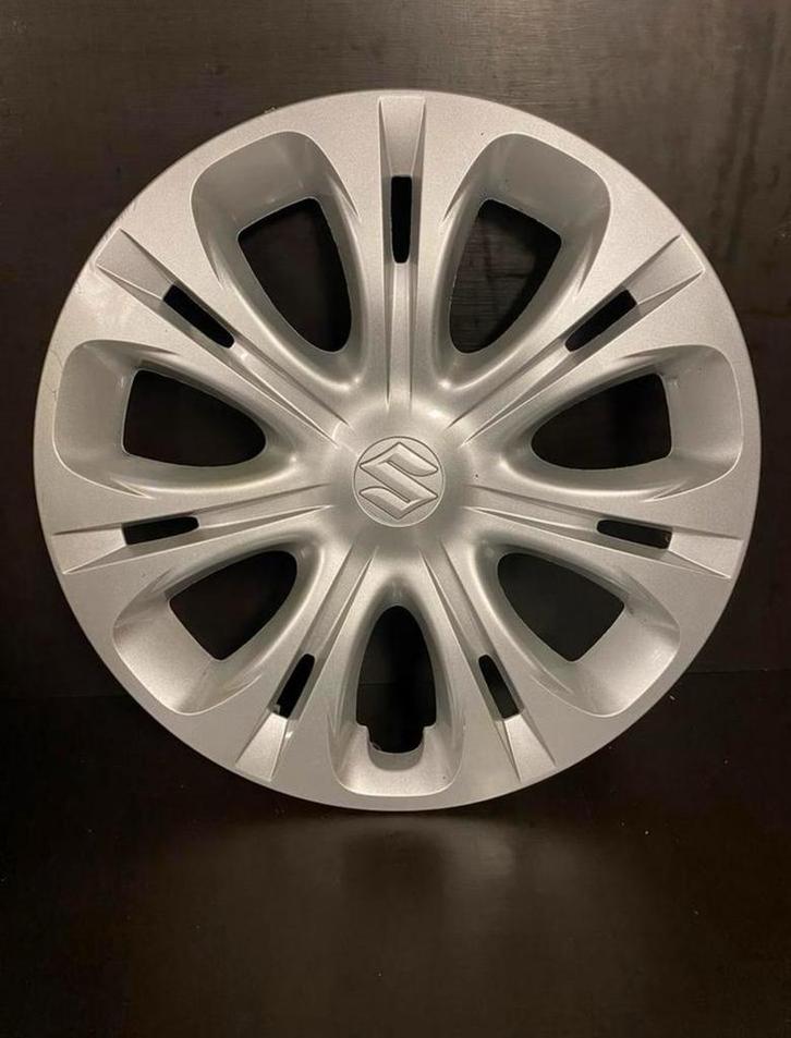1 enjoliveur d’origine Suzuki vitara S-cross 16", Autos : Divers, Enjoliveurs, Comme neuf, Enlèvement ou Envoi