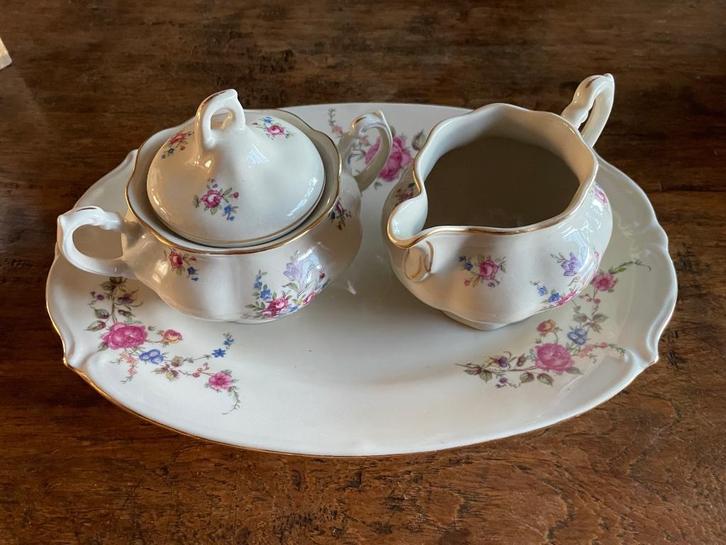 Schaal, suikerpot en melkkan, Antiek en Kunst, Antiek | Keramiek en Aardewerk, Ophalen of Verzenden