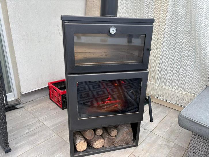 combine un poêle à bois avec un four encastré, Maison & Meubles, Poêles, Comme neuf, Enlèvement ou Envoi