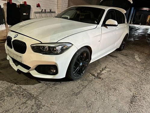 Bmw 118i automaat M pakt, Auto's, BMW, Bedrijf, Bluetooth, Benzine, Automaat, Ophalen of Verzenden