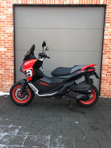 Nieuwe topkoffer en beenkleed  beschikbaar voor biedingen