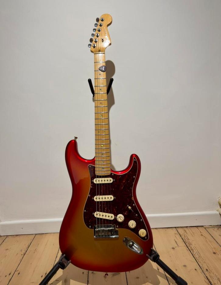 Fender American Deluxe Ash Stratocaster 2007, Muziek en Instrumenten, Snaarinstrumenten | Gitaren | Elektrisch, Zo goed als nieuw
