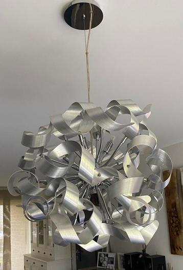 Lustre stylé ( A discuté) beschikbaar voor biedingen
