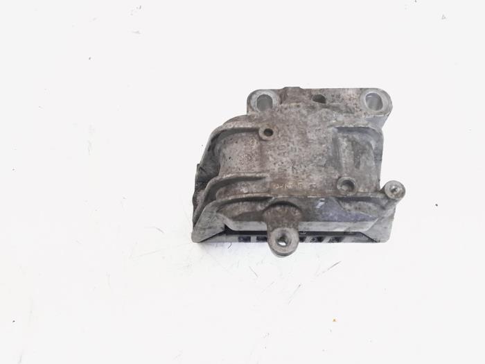 Motorsteun van een Volkswagen Touran, Auto-onderdelen, Ophanging en Onderstel, Volkswagen, Gebruikt, 3 maanden garantie, Ophalen of Verzenden