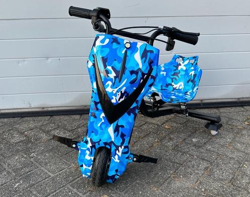 Elektrische Drift Trike Kart blauw 250W 36V Bluetooth / Ver, Enfants & Bébés, Jouets | Extérieur | Go-cart & Cuistax, Neuf, Moteur