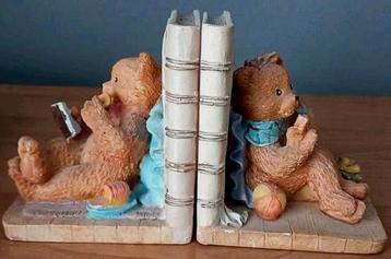 2 boekenhouders met beertjes beschikbaar voor biedingen
