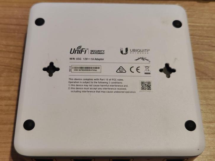 Ubiquiti Unifi Security Gateway (USG), Informatique & Logiciels, Routeurs & Modems, Utilisé, Routeur, Enlèvement ou Envoi