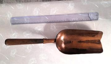 Vintage kolenschop beschikbaar voor biedingen