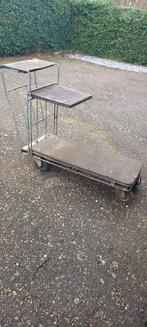 Oude transport wagen werkplaats, Ophalen