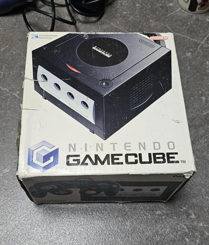 Gamecube noire en boite, Consoles de jeu & Jeux vidéo, Consoles de jeu | Nintendo GameCube, Utilisé, Enlèvement ou Envoi