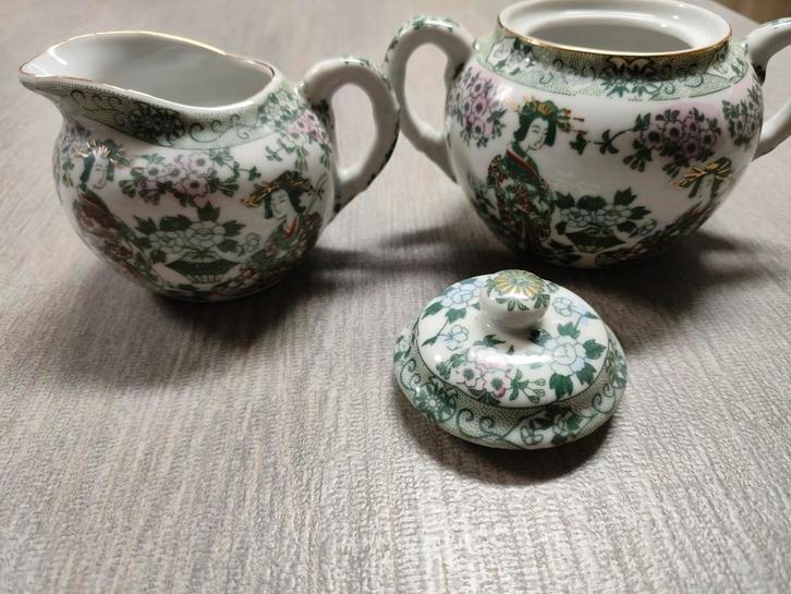 Suikerpotje en melkkannetje Oosterse print, Antiek en Kunst, Antiek | Servies los, Ophalen