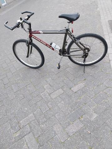 Mountainbike DOUGLAS met versnellingen  beschikbaar voor biedingen
