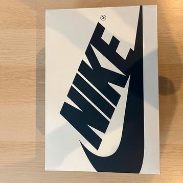 Jordan 1 retro low og Howard University beschikbaar voor biedingen