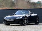 Honda s2000 in orjineel staat met volledige onderhoudsboek, Auto's, Achterwielaandrijving, Zwart, Cabriolet, Zwart