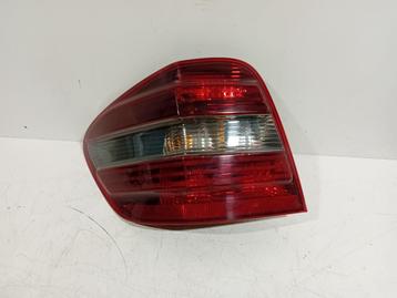 ACHTERLICHT LINKS BUITEN Mercedes-Benz ML II (164 / 4JG) beschikbaar voor biedingen