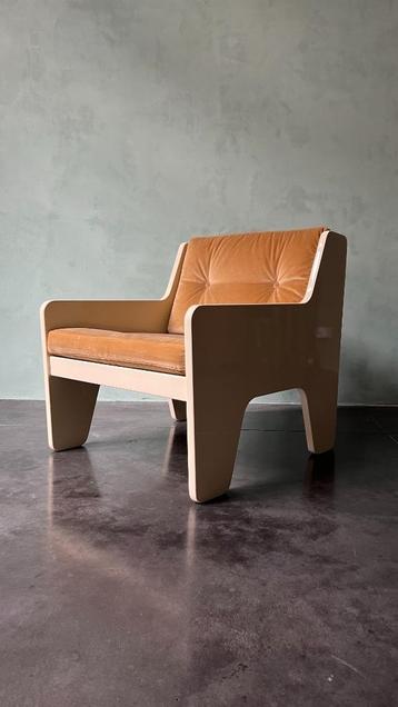 fauteuil mid century modern vintage années 50 années 60  disponible aux enchères