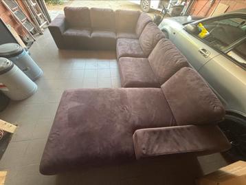 Hoekzetel bruin nubuck 3,75m x 2,65m beschikbaar voor biedingen