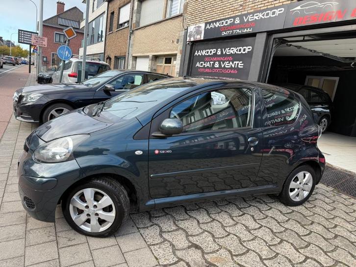 Toyota Aygo 72000km Airco 1ste hands aluminium velgen, Auto's, Toyota, Bedrijf, Aygo, ABS, Airbags, Airconditioning, Lichtmetalen velgen