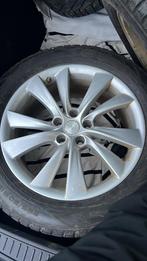 Tesla X velgen en banden nokian winter 265/50 R19, Auto-onderdelen, 19 inch, Gebruikt, 265 mm, Band(en)