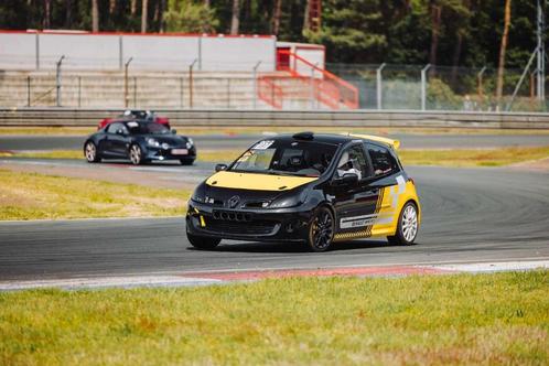 Renault Clio RS 197, Auto's, Renault, Particulier, Clio, Benzine, Handgeschakeld, Zwart, Voorwielaandrijving, Ophalen
