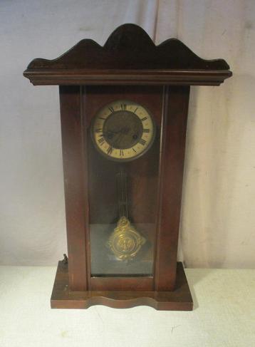Belle horloge murale ancienne en bois - 35x17x66, Antiquités & Art, Enlèvement ou Envoi