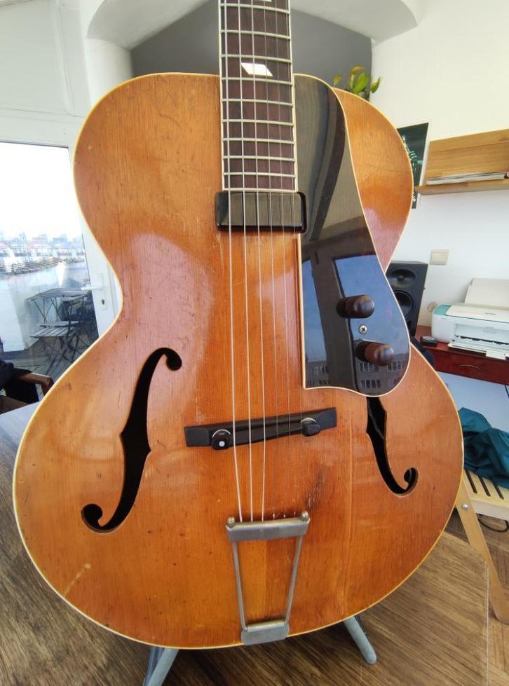 Epiphone Blackstone 1943 (vintage), Muziek en Instrumenten, Snaarinstrumenten | Gitaren | Elektrisch, Gebruikt, Hollow body, Epiphone